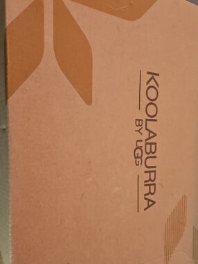 Koolaburra Womens Dezi Mini, Tan And Cream Ankle Boots.